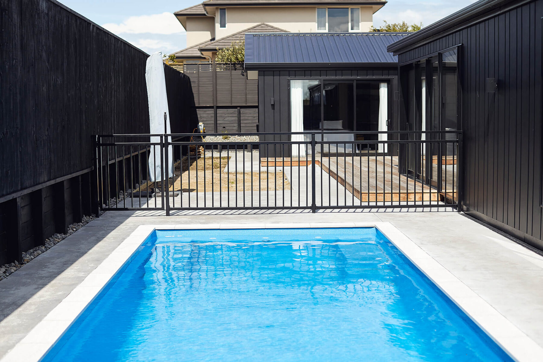 fences pool tub Edinburgh