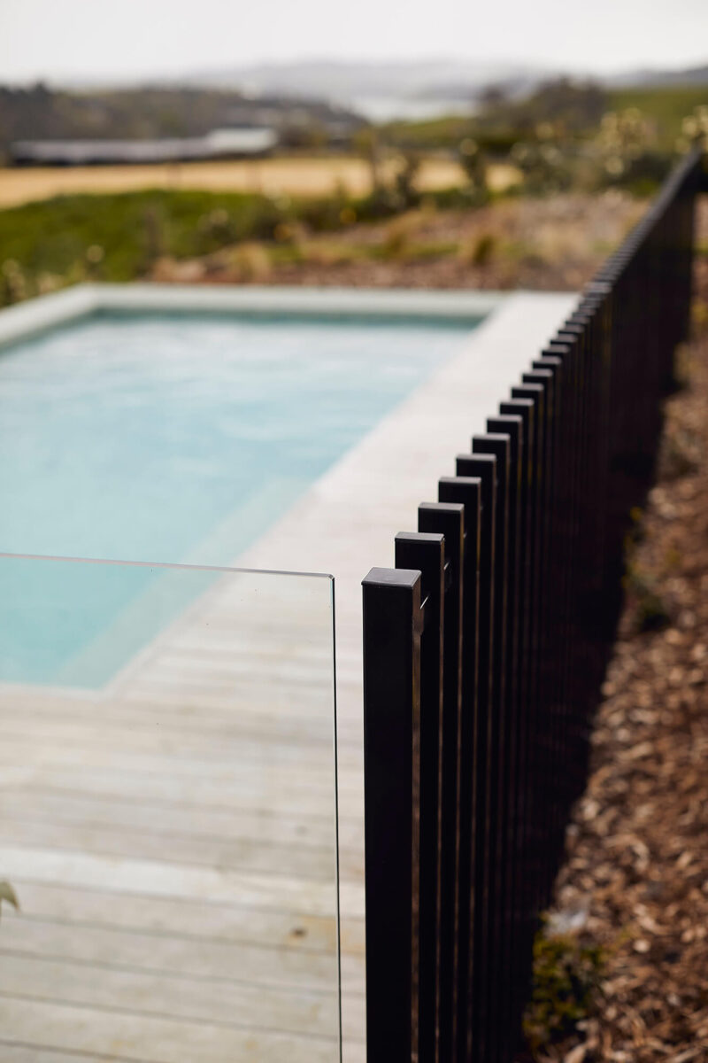 pool glass tub taranaiki Ham 06