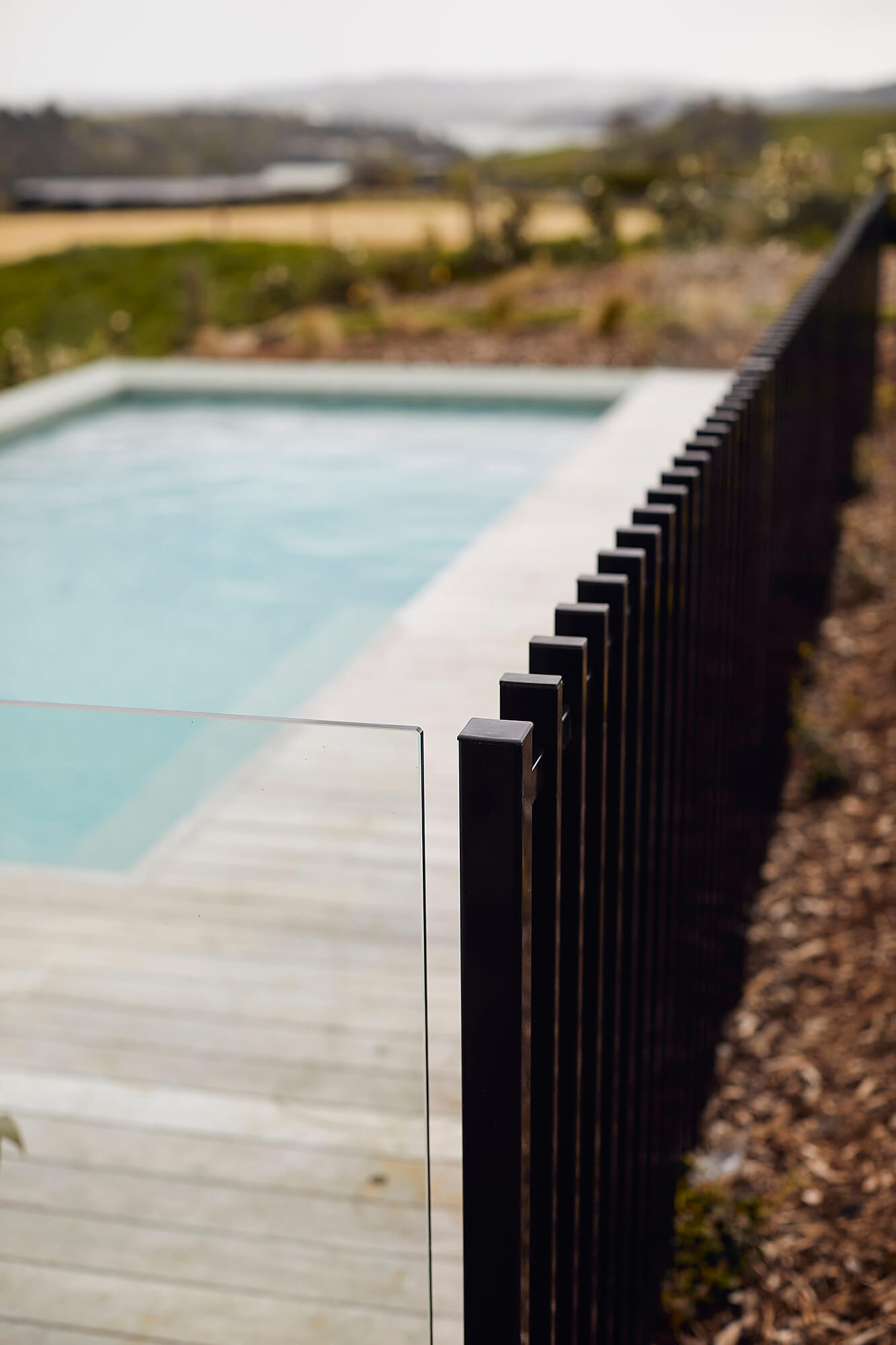 pool glass tub taranaiki Ham 06