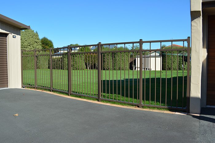 Residential-Fence-and-gate-warner-fences