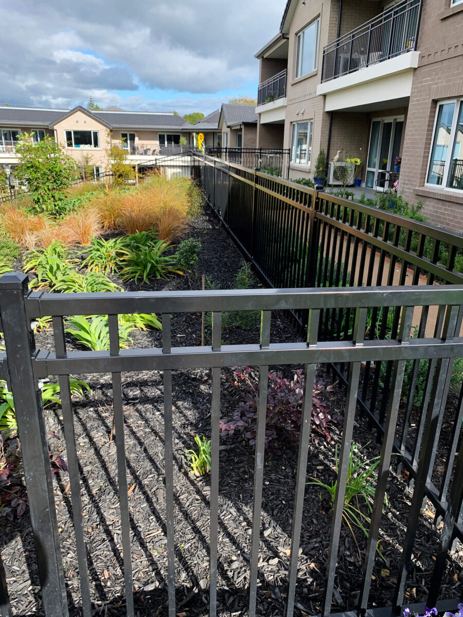 Fencing_Tubular_Regency_04