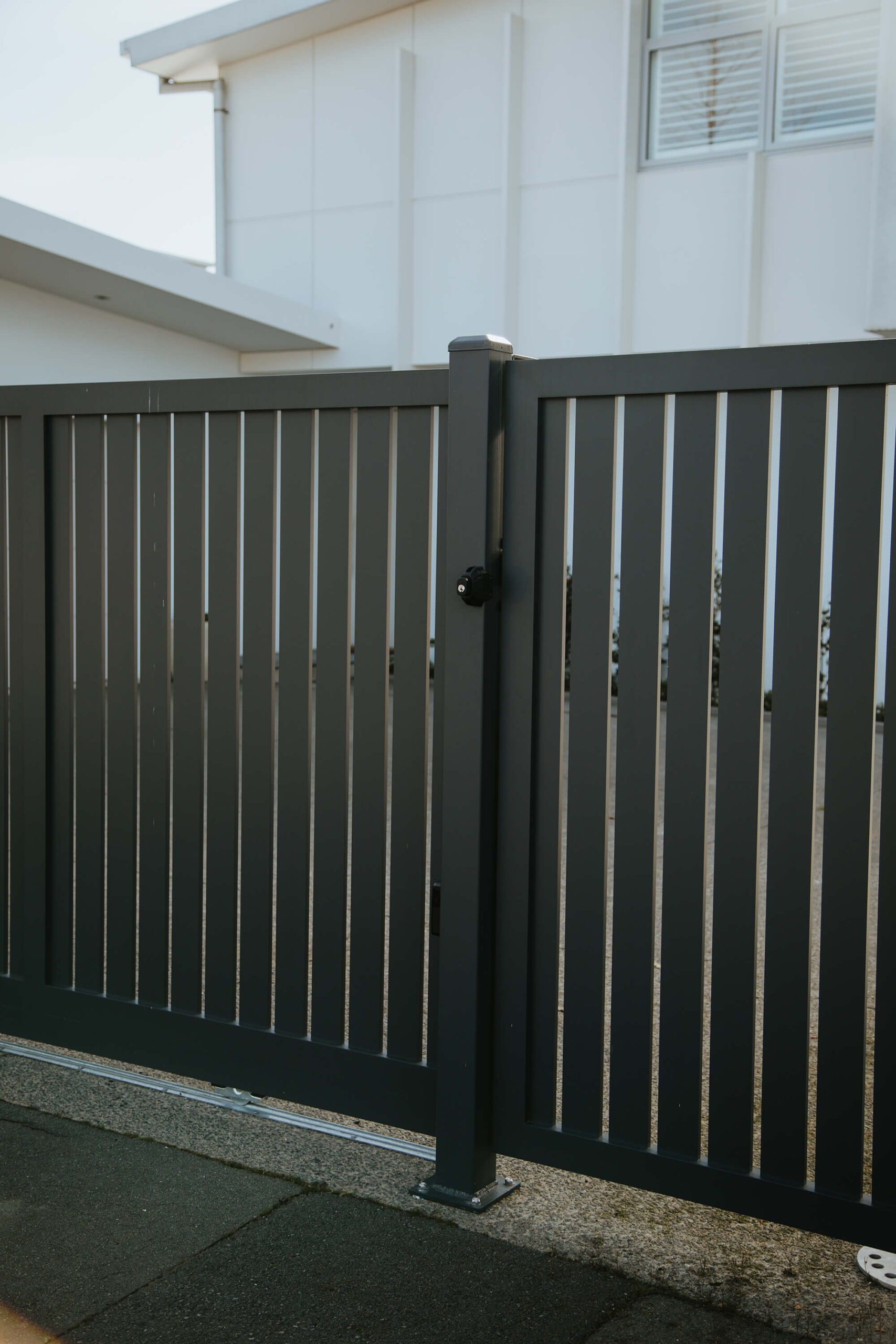 gate pathway slat 01