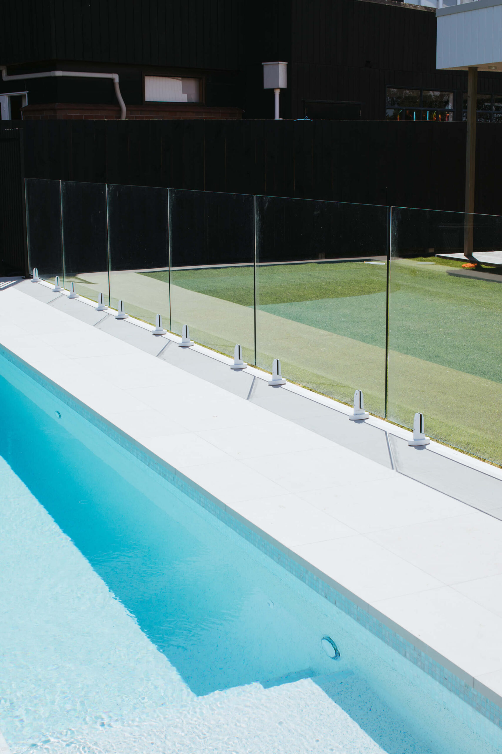 Pool_glass_013