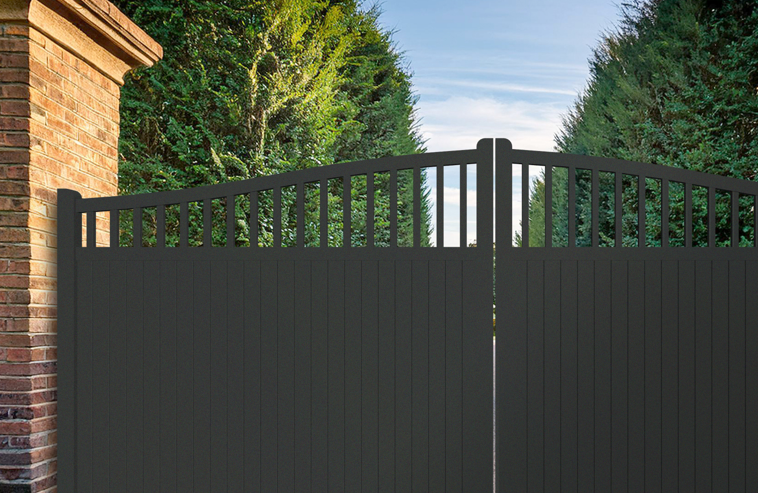 avon-heritage-gate-crop1