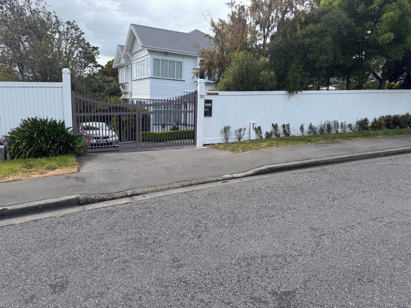 cambridge-driveway-hero