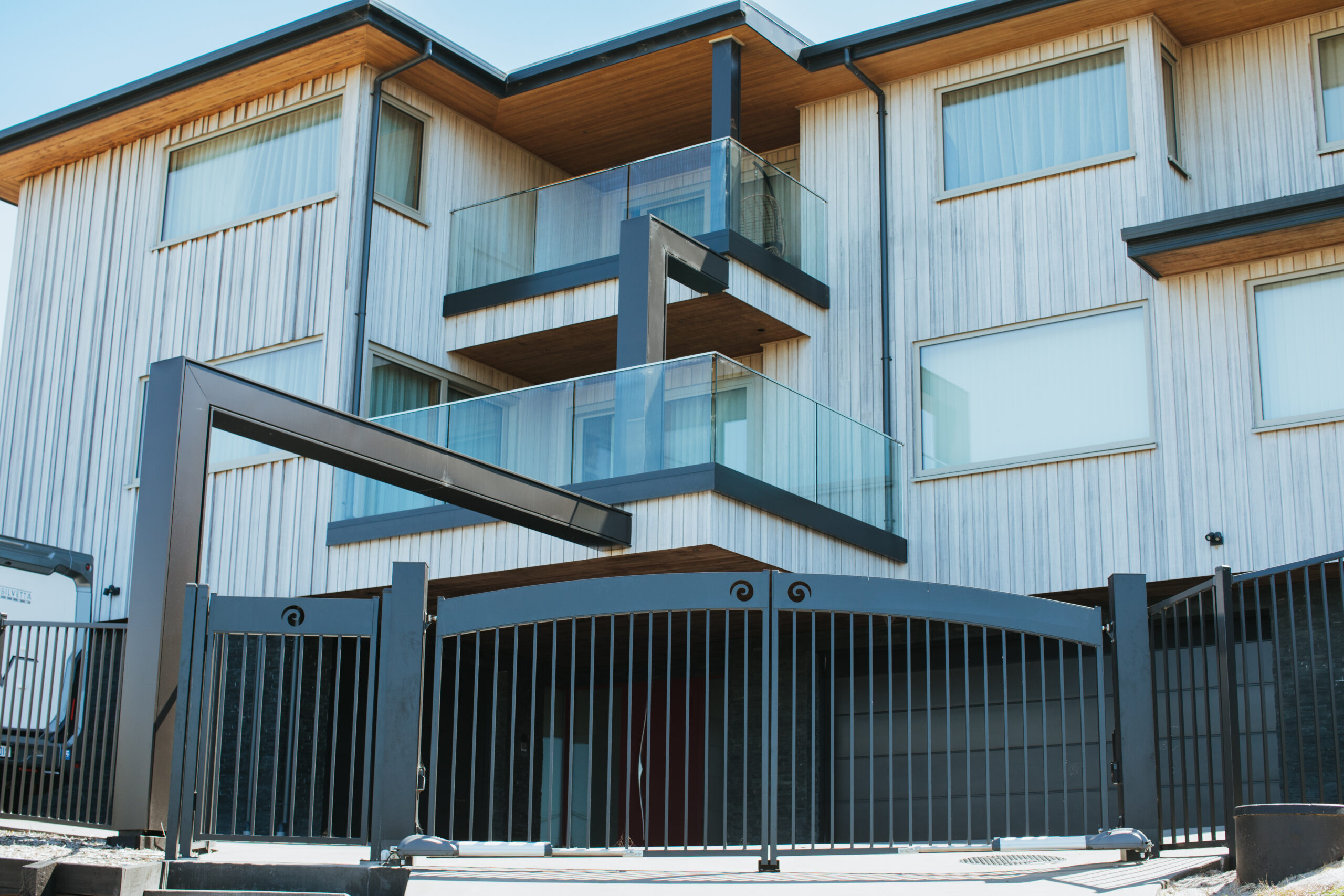 look-swing-motor-1-scaled